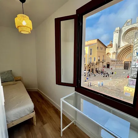 Apartment Acogedor Enfrente De La Catedral Tarragona