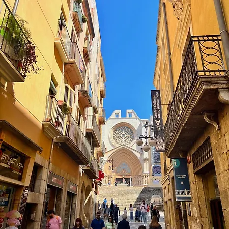 Acogedor Enfrente De La Catedral דירה